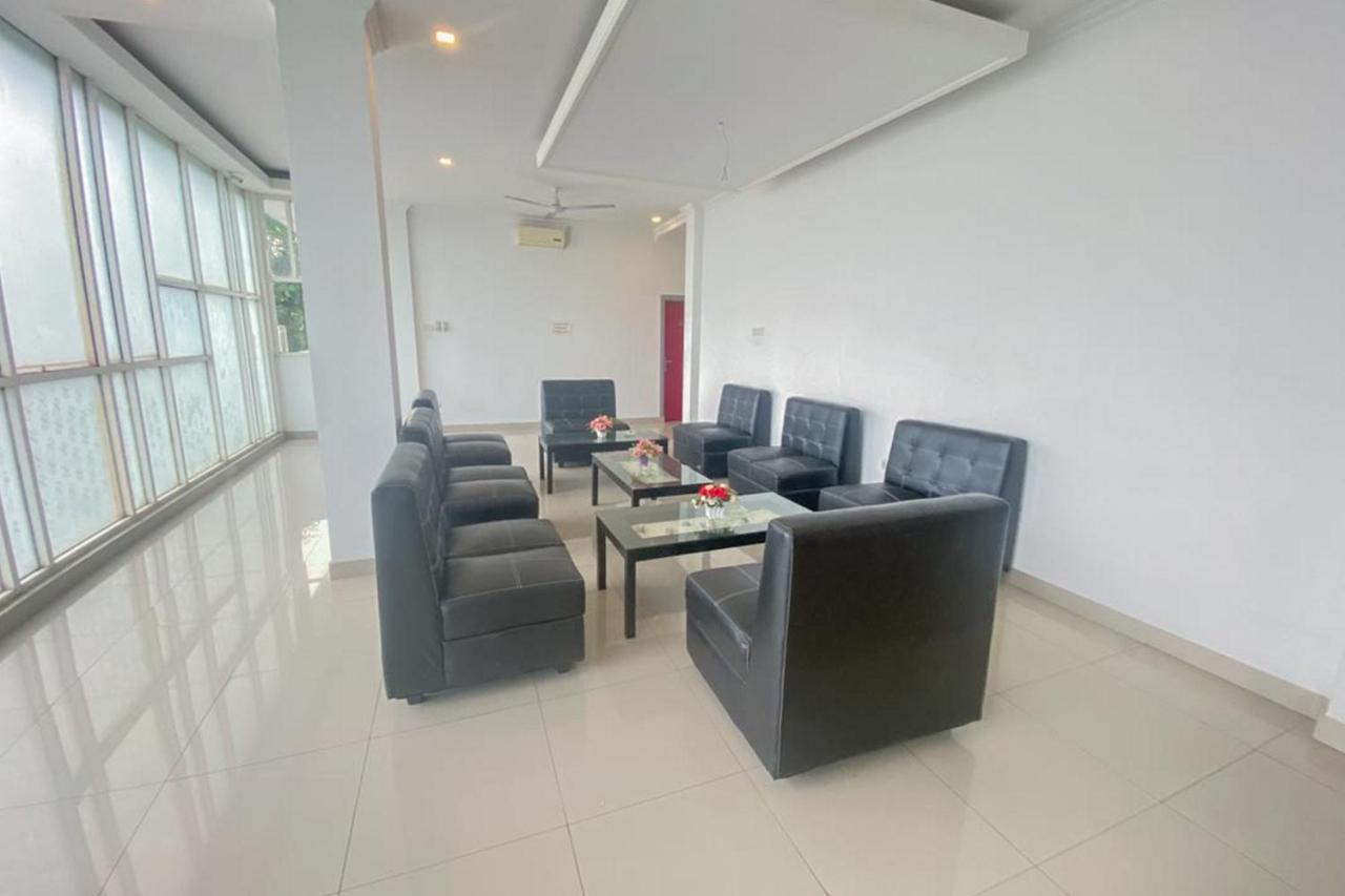 Rappang Hotel Giga Sidrap المظهر الخارجي الصورة